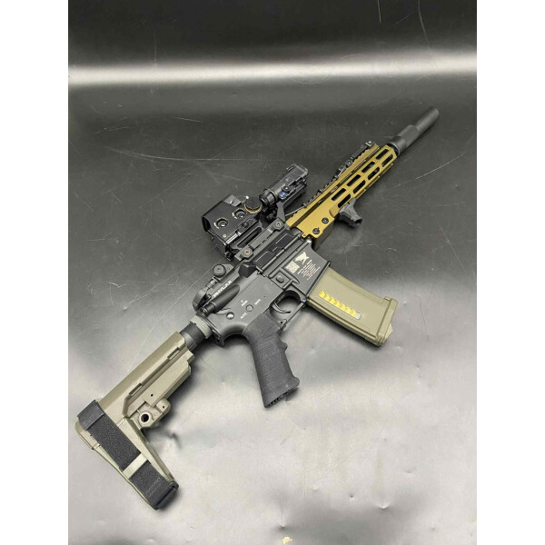 Airsofter One of One Phylax PHX Series MK16 with Gate TITAN II Bluetooth, Black/Olive