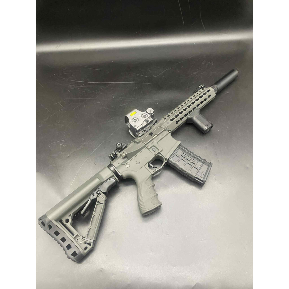 Airsofter One of One G&G CM16 E.T.U. box
